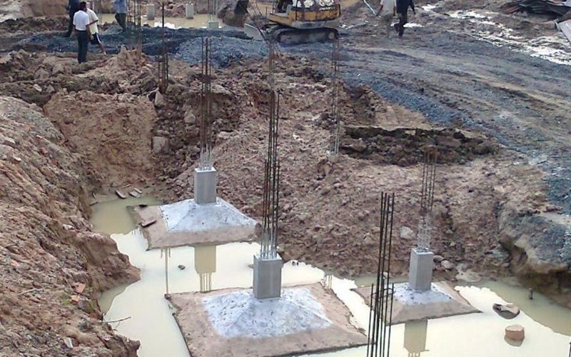 Cọc bê tông nhà dân