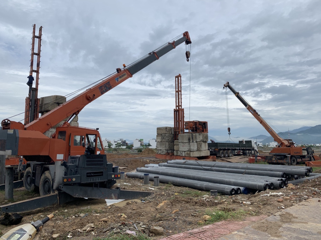 Ứng Dụng Đa Dạng của Cọc Bê Tông D300